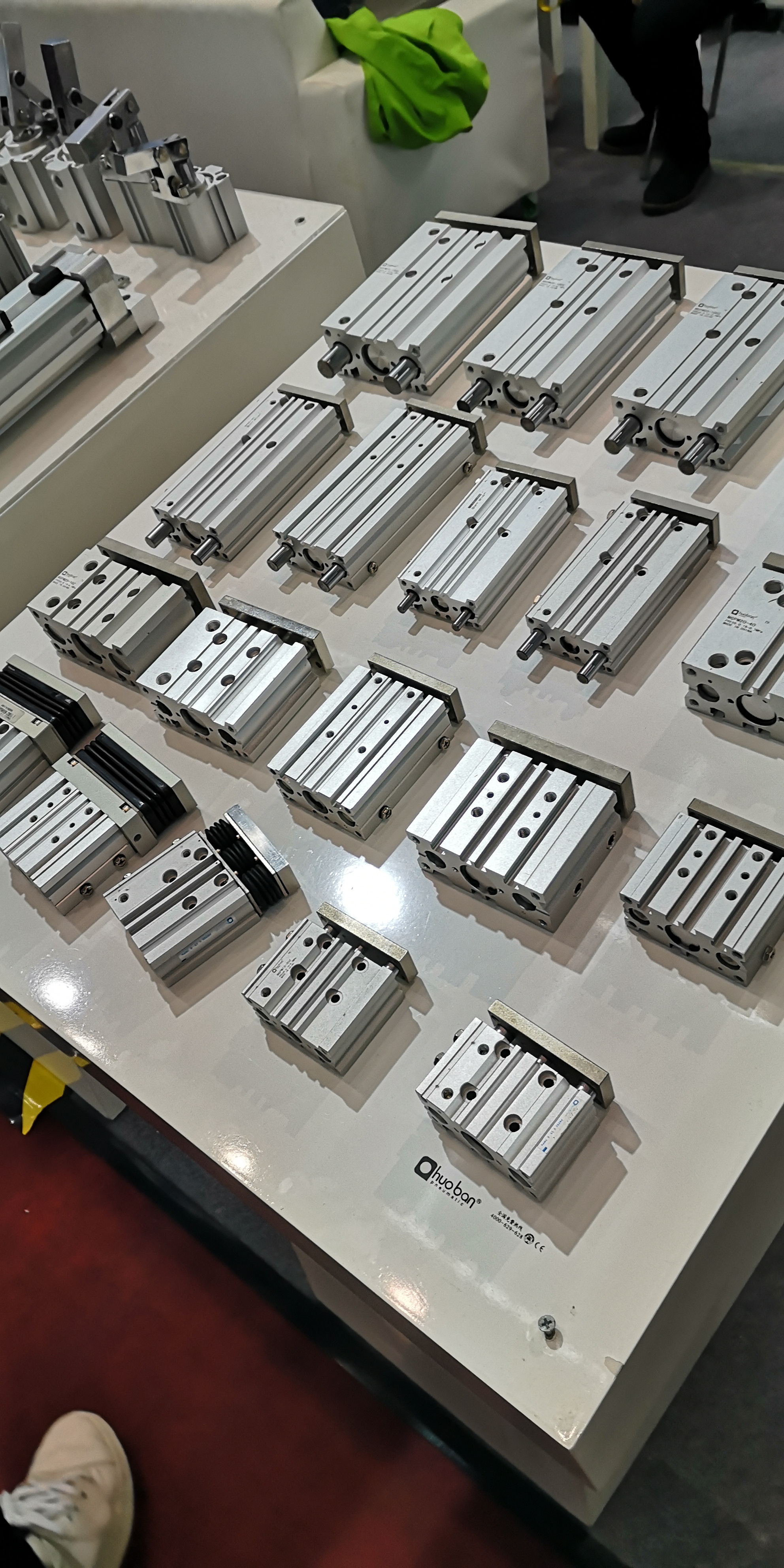 Custom CNC machining for Pneumatic Valve 