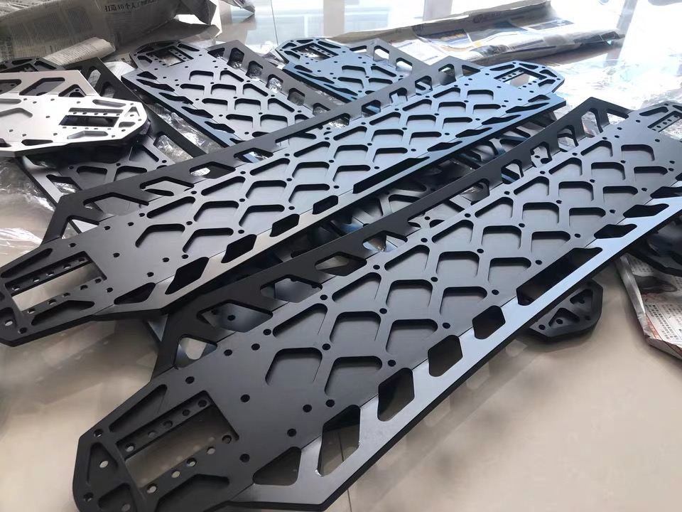 CNC machined aluminum 7075 chassis for skateboard